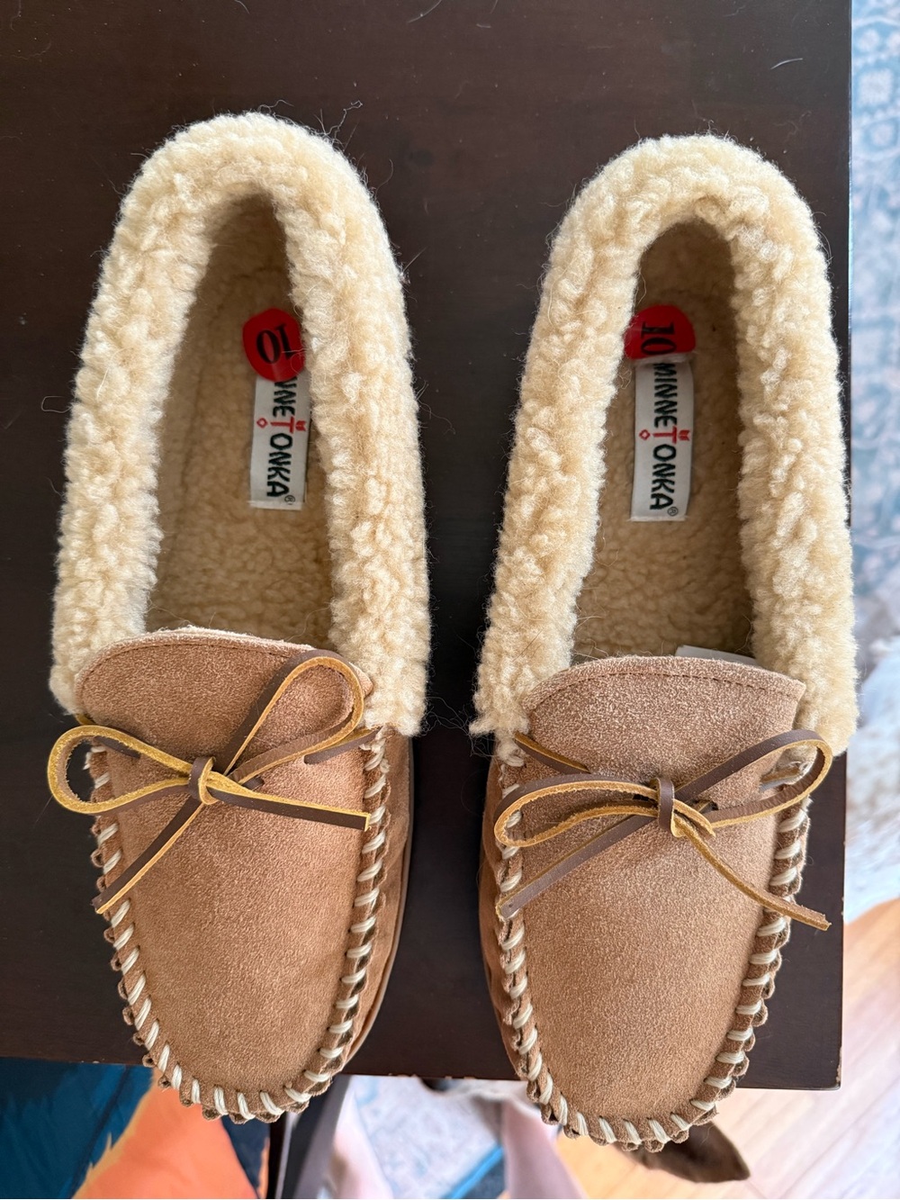 Minnetonka Men’s Suede Allen Slippers